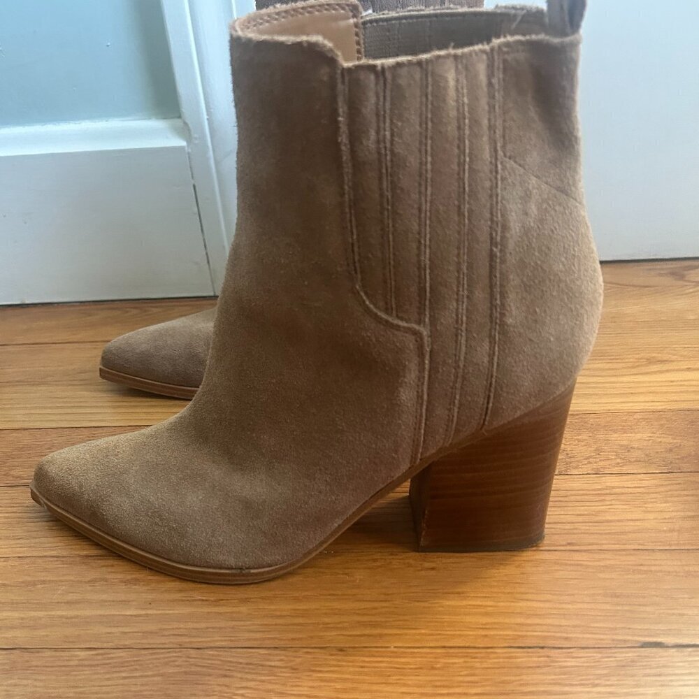 Marc Fisher Suede Pointed-Toe Block Heel Booties – Tan – Size 11